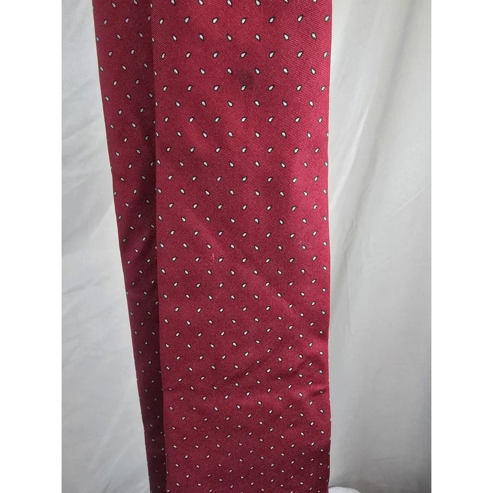 Bert Pulitzer Collectors Edition silk necktie featuring a red foulard pattern...